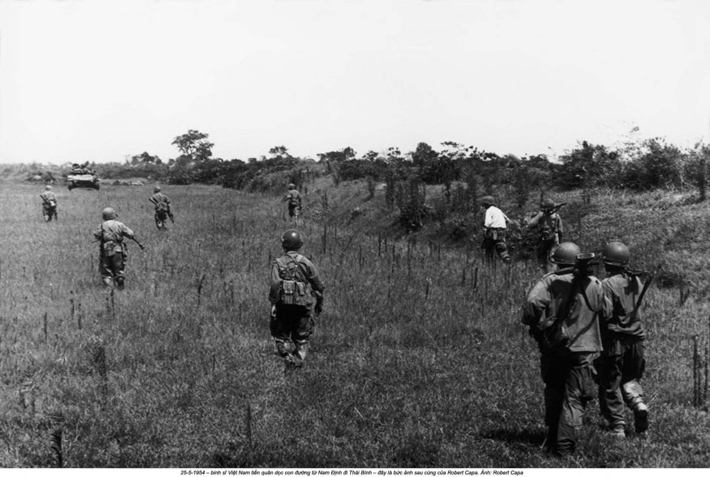 Photographer_Robert Capa (35).jpg