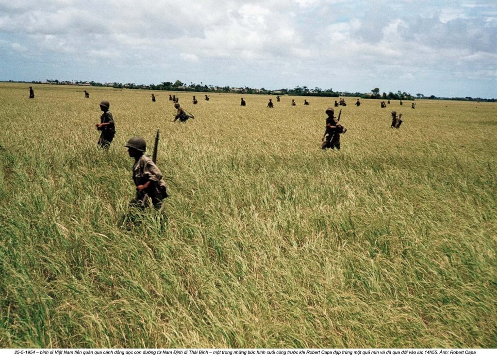 Photographer_Robert Capa (37).jpg