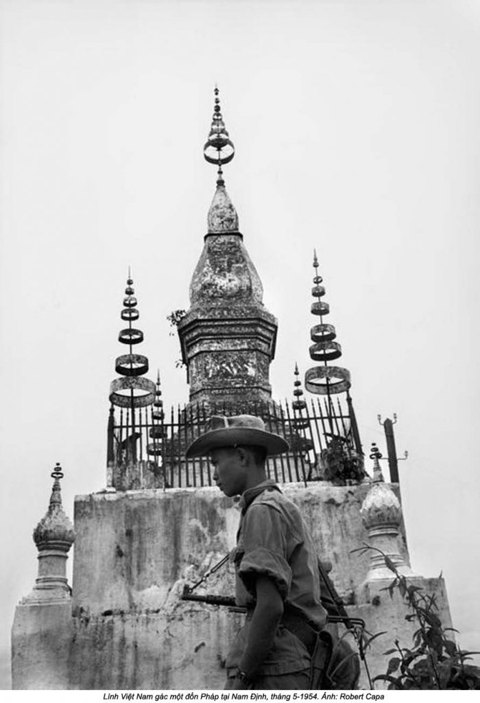 Photographer_Robert Capa (70).jpg