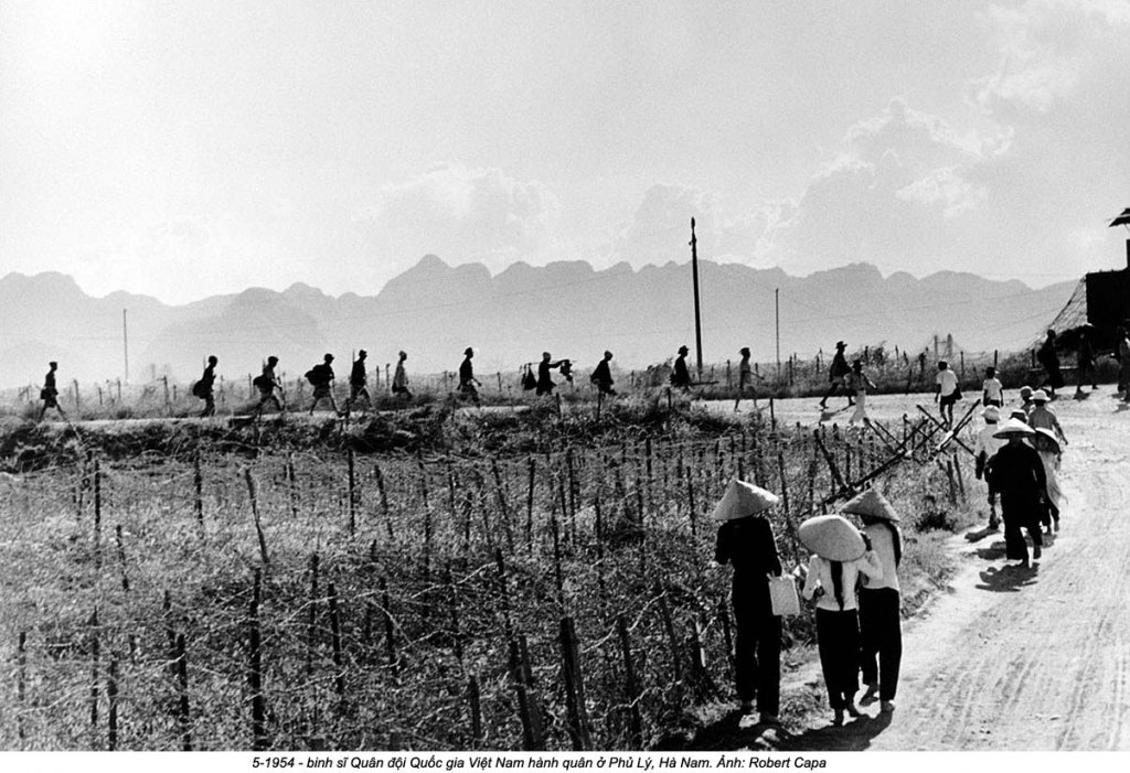 Photographer_Robert Capa (75).jpg