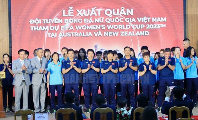 04-07-2023-doi-tuyen-nu-viet-nam-xuat-quan-tham-du-world-cup-nu-2023-8DC2C912-details.jpg