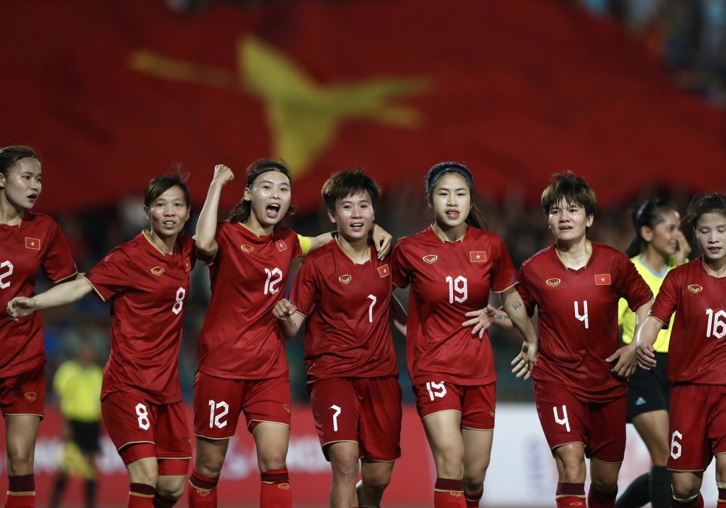 phong-vien-new-york-times-do-tham-tuyen-nu-viet-nam-truoc-khi-vck-world-cup-2023-khoi-tranh-10...jpg