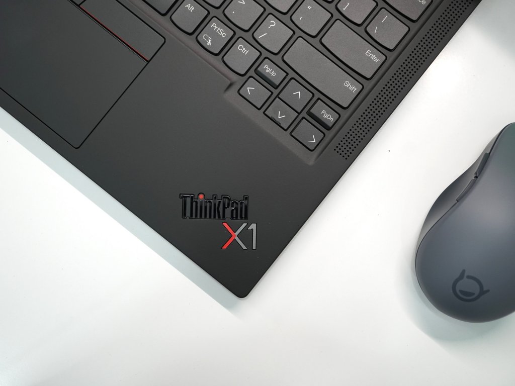 Thinkpad X1 G9 4.JPG
