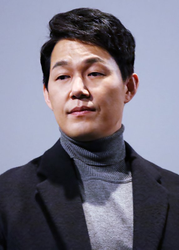 160206_Park_Sung-woong_6_cropped.jpg