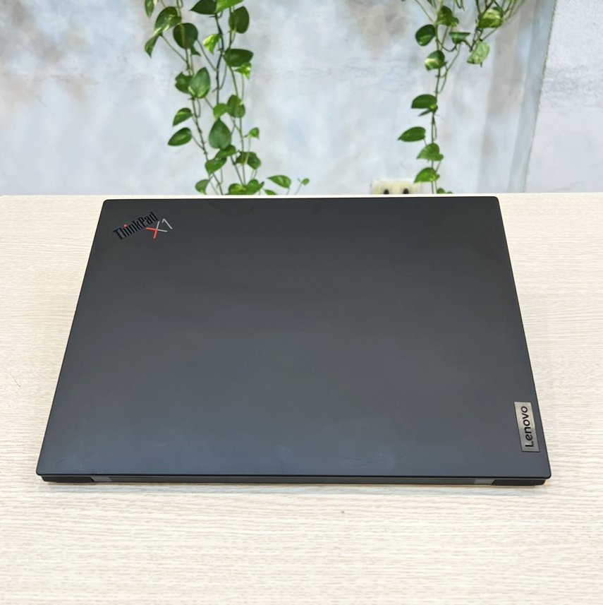 ThinkPad X1 Carbon Gen 9 (i5 1145G7).jpg