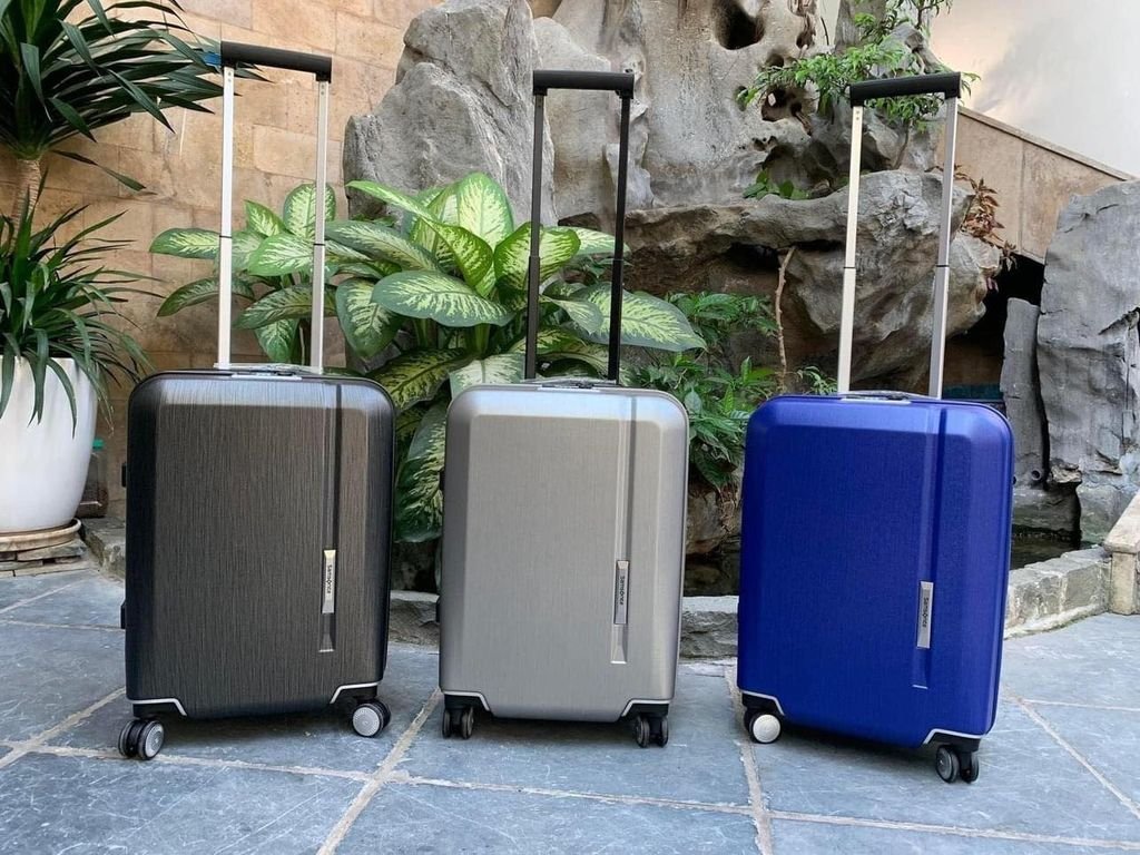 Bộ 2 Vali (20inch và 28inch) Samsonite Novaire sản xuất tại Đài Loan13.jpeg