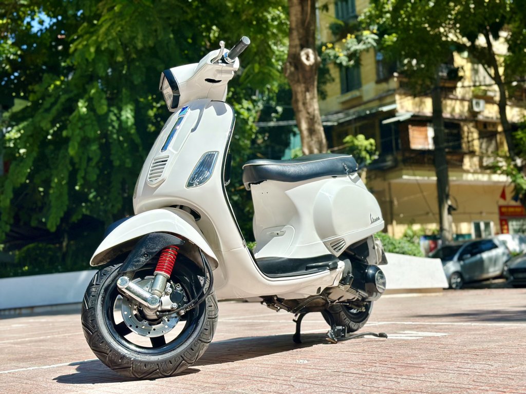 Vespa (2).jpg