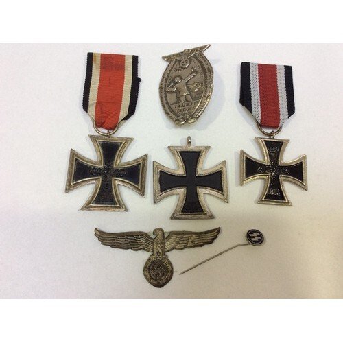 German-Nazi-medals-Badges-Three-various-Iron-Crosses-I_1604957469_7082.jpg