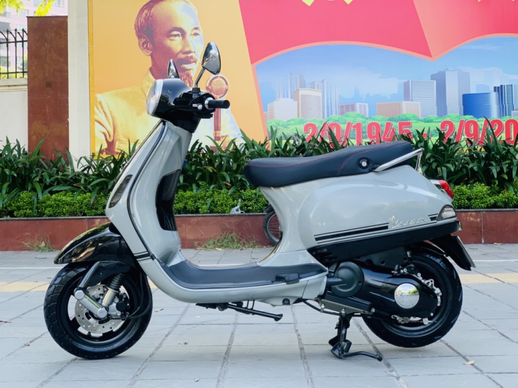 Vespa lx (1).jpg