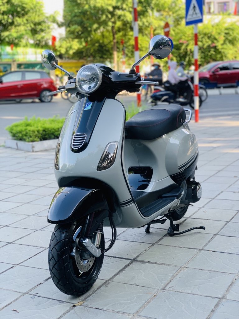 Vespa lx (3).jpg