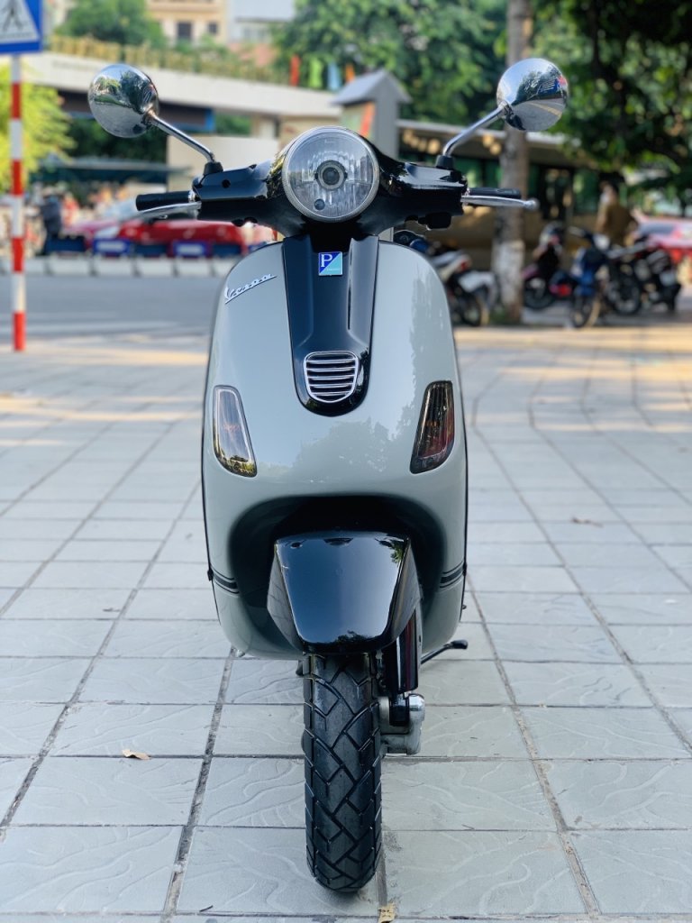 Vespa lx (4).jpg