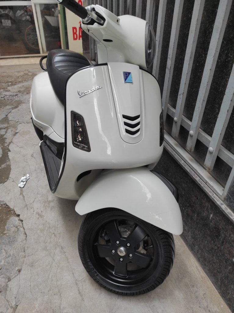 Vespa (2).jpg