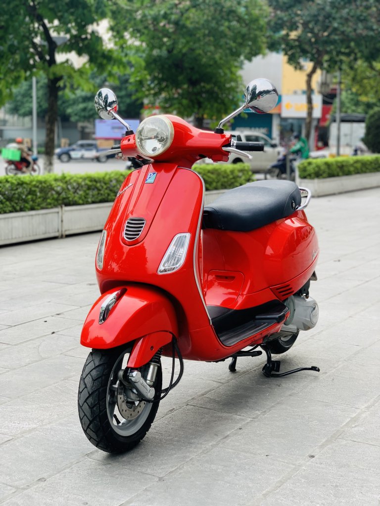 vespa lx (1).jpg