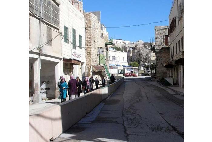 Hebron_shuhada.jpg