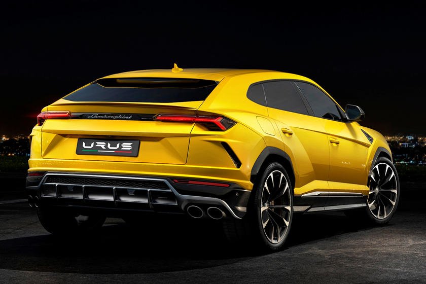 duoi-xe-lamborghini-urus.jpg