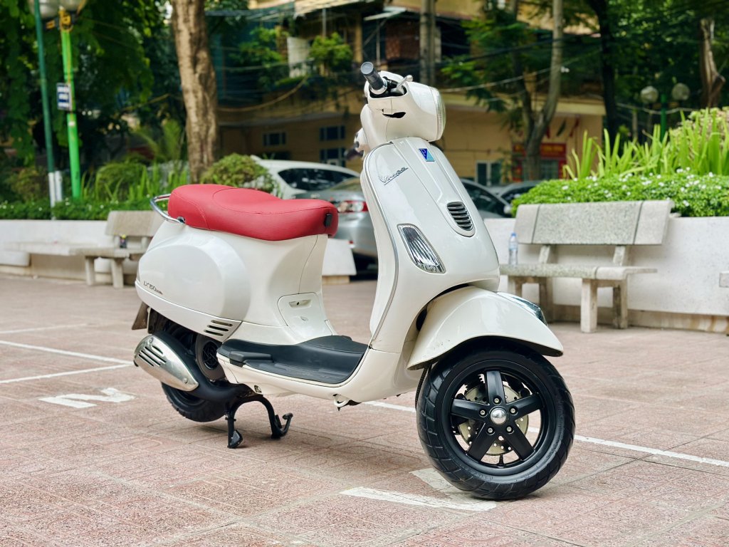 Vespa (1).jpg