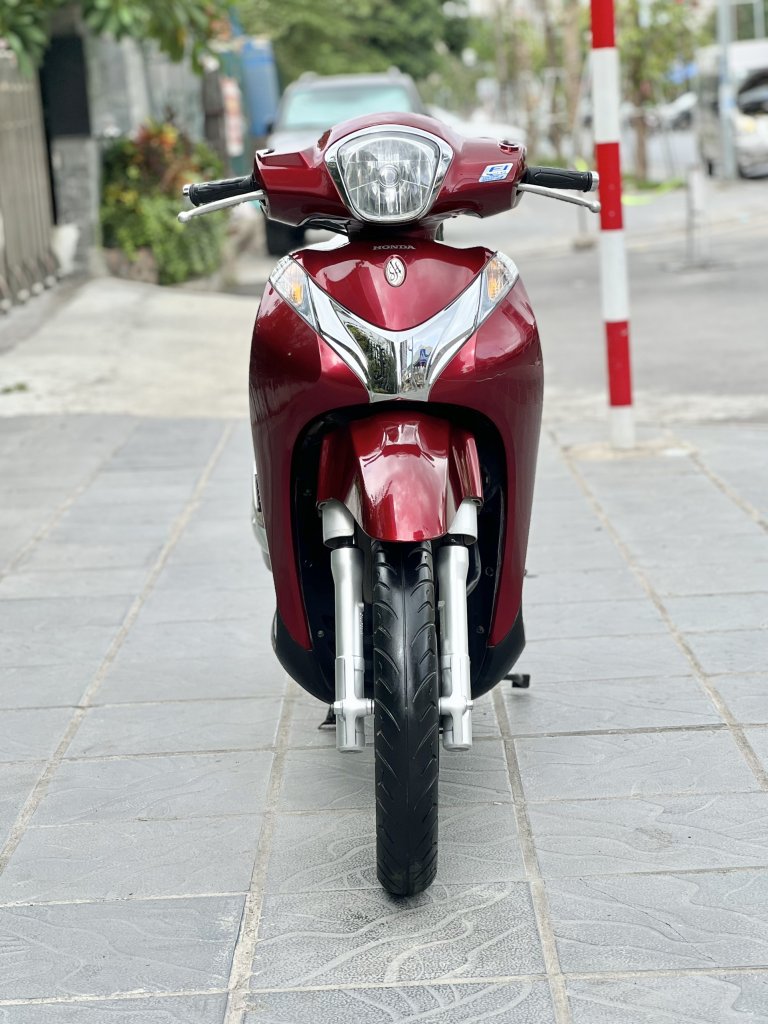 Honda SH (2).jpg