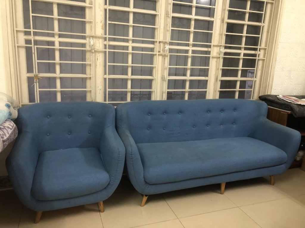 Sofa 1.jpg