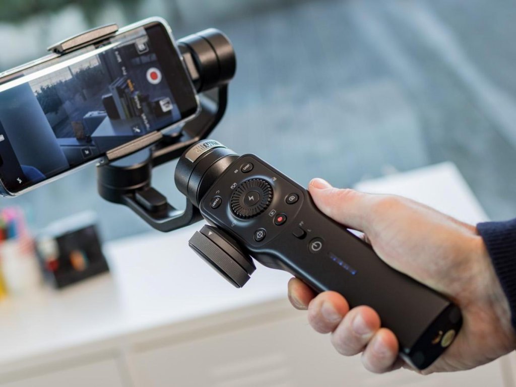 zhiyun_smooth_4_review_4_thumb1200_4-3.jpg