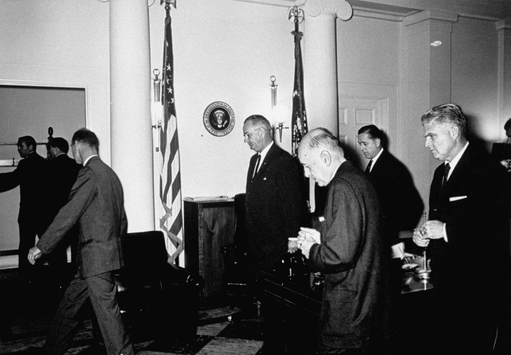 Kennedy 1963_11_22 (217).jpg