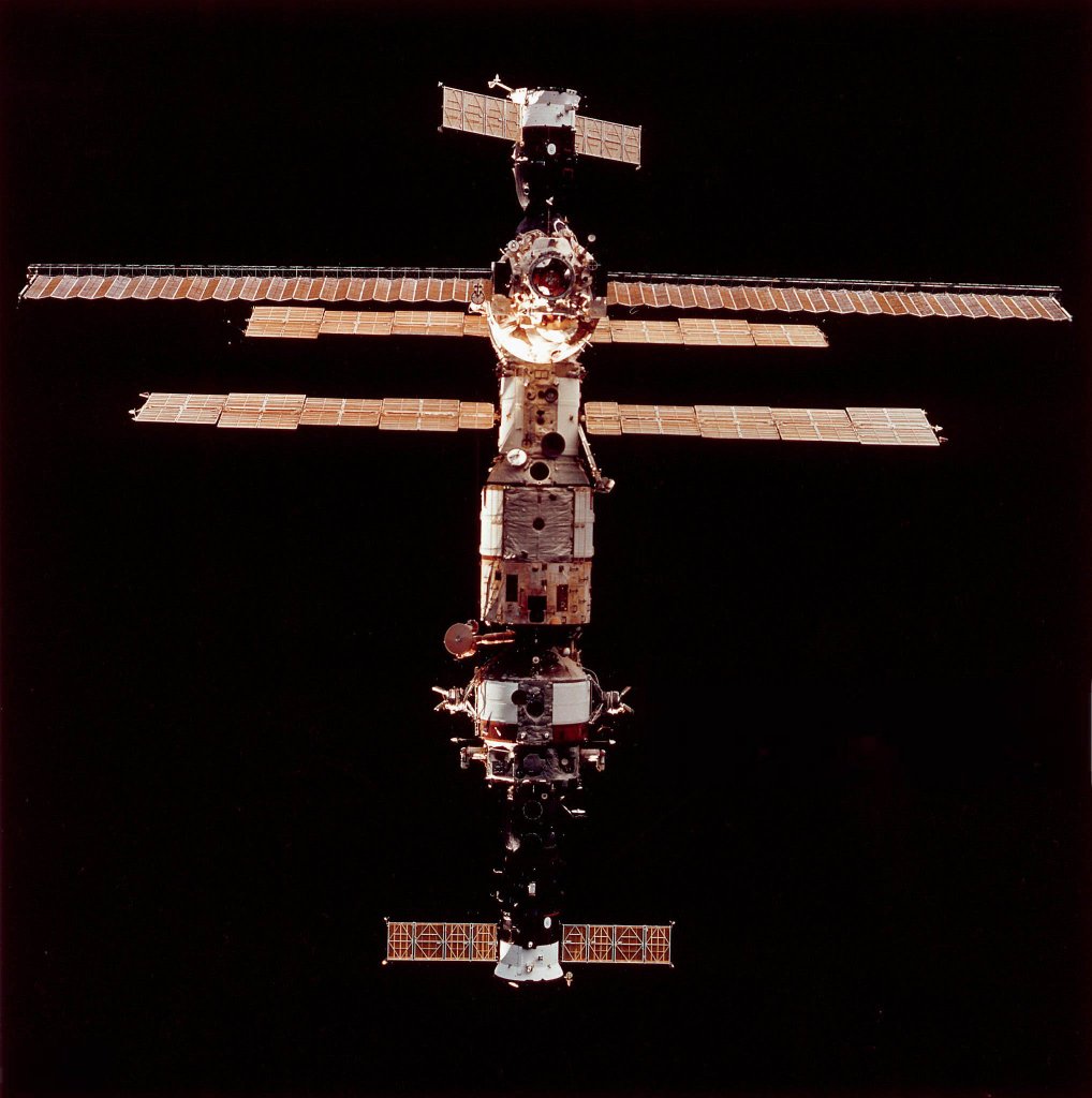 Station Mir 1994_2_6 (2).jpg