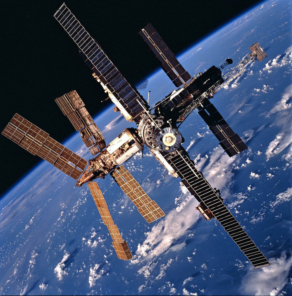 Station Mir 1998_1_30 (1).jpg