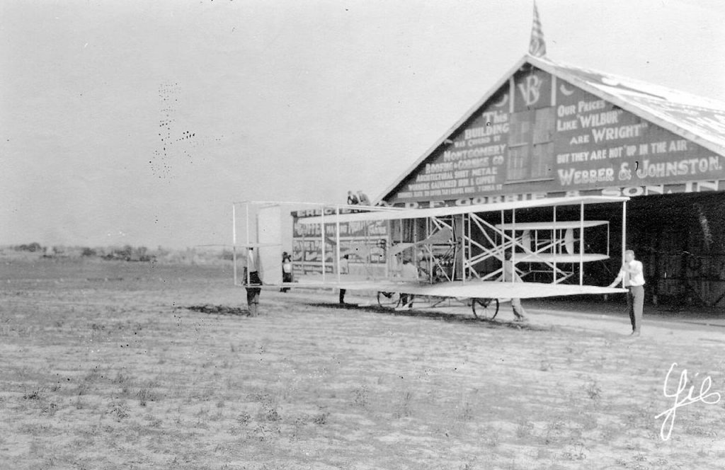 Máy bay 1910 (15).jpg