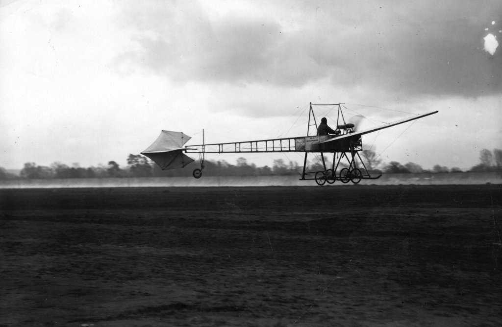 Máy bay 1910_4_16 (1).jpeg