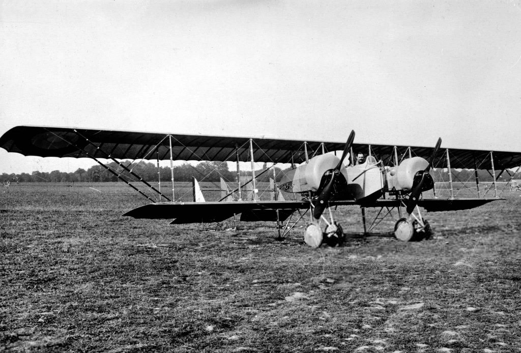 Máy bay 1915 (57).jpg