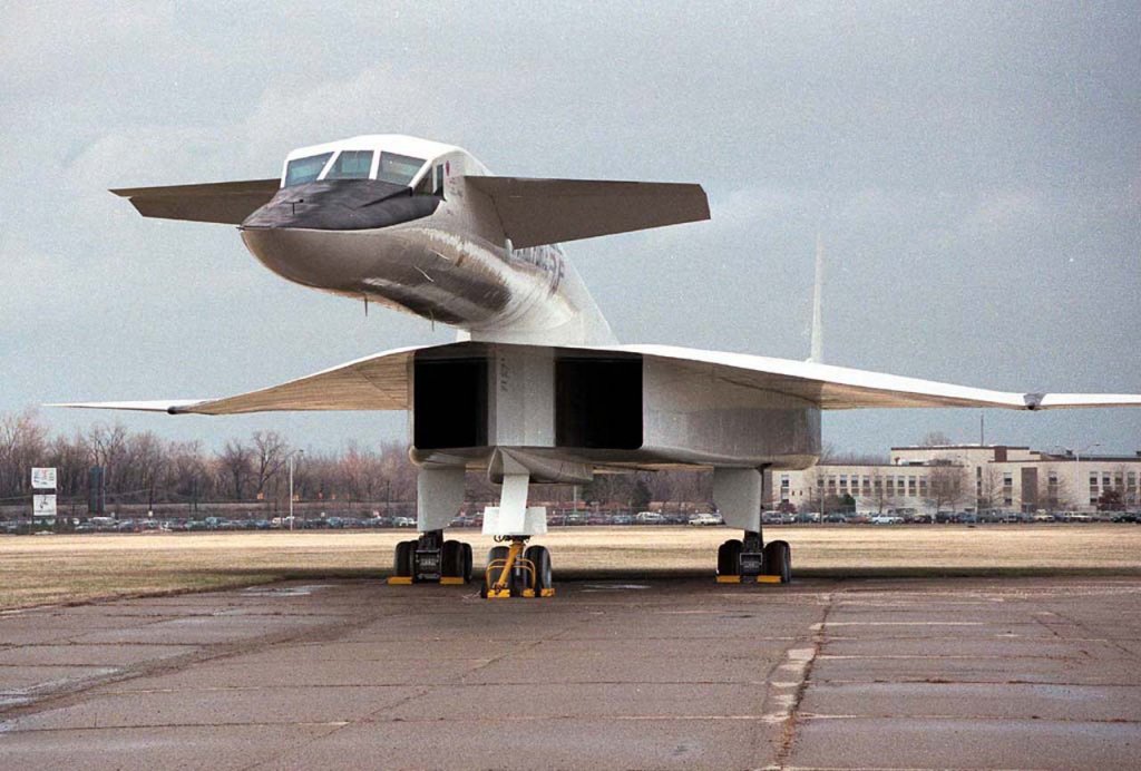 North American XB-70A Valkyrie (3).jpg