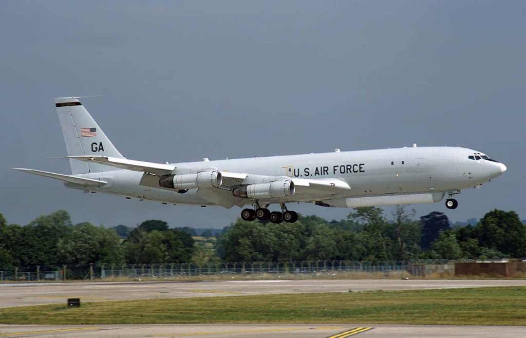 Boeing E-8C (1) .jpg