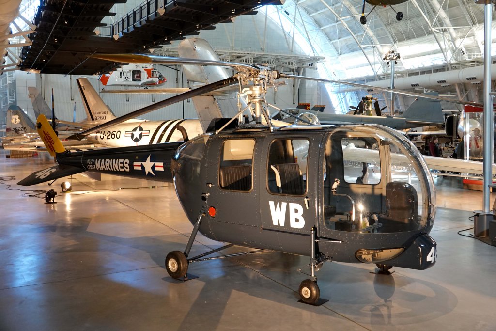 Sikorsky 1947_2 (2).jpg