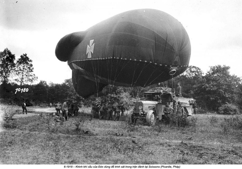 Airship 1918 (12).jpg