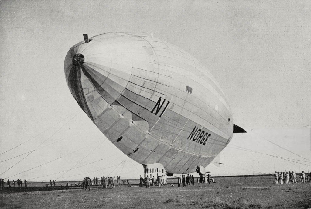 Airship 1926_3 (3) Norge.jpg