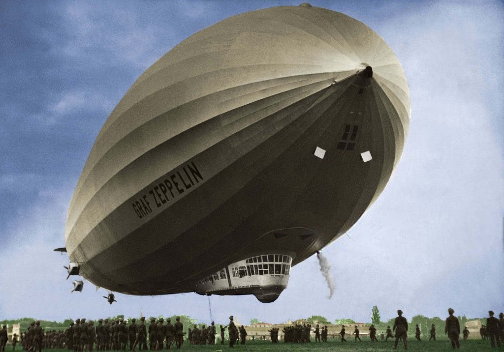 Airship 1928 (1) LZ-127 Graf Zeppelin.jpg