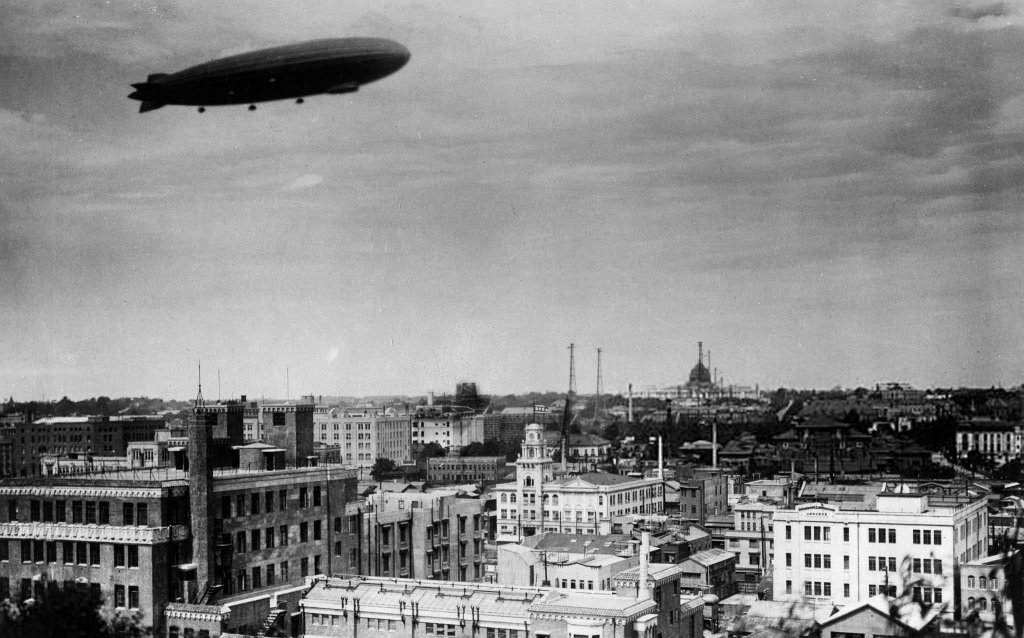 Airship 1928 (5) LZ-127 Graf Zeppelin.jpg