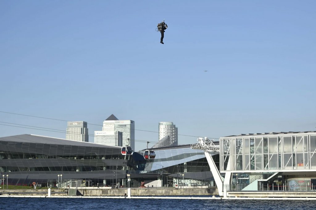 Flyboard (3_8).jpg