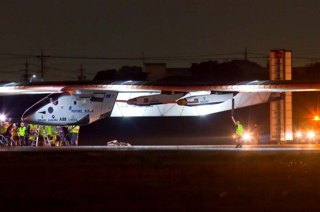 Máy bay Solar Impulse 2015_6_24 (1).jpg