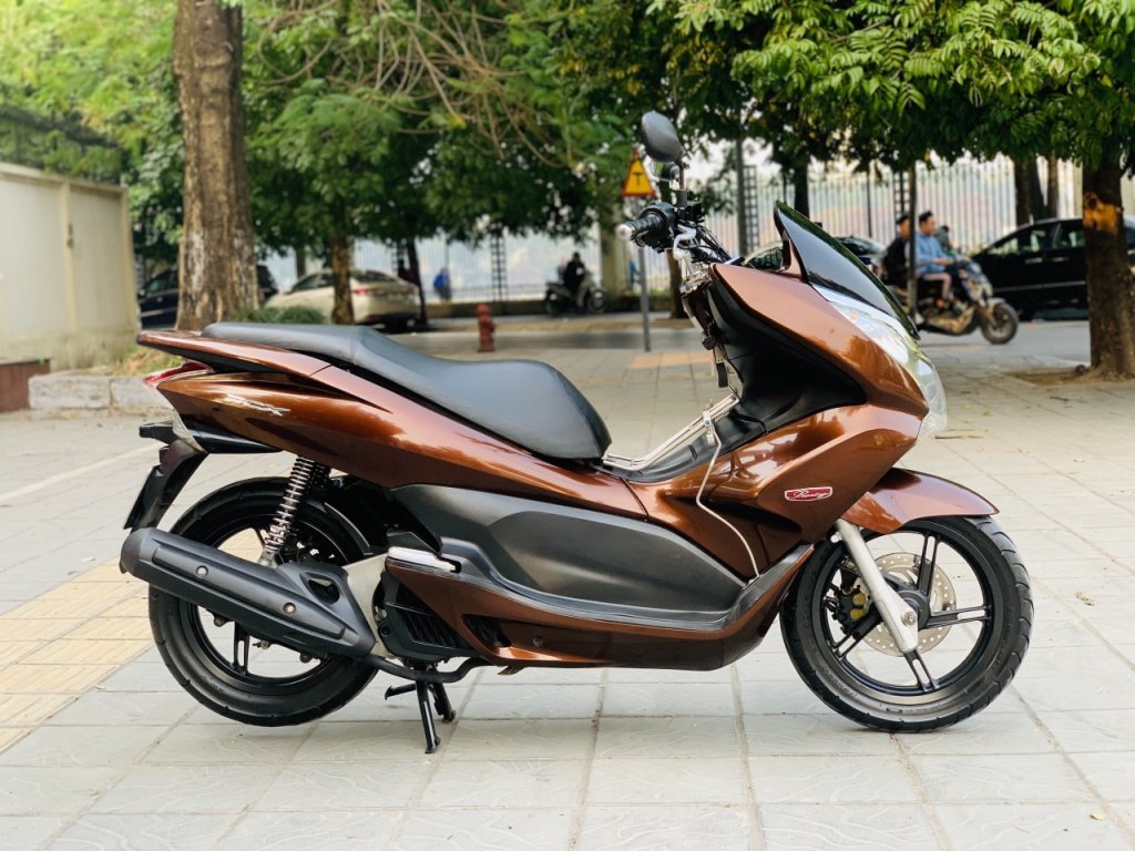 1 (1) pcx 125fi .jpg