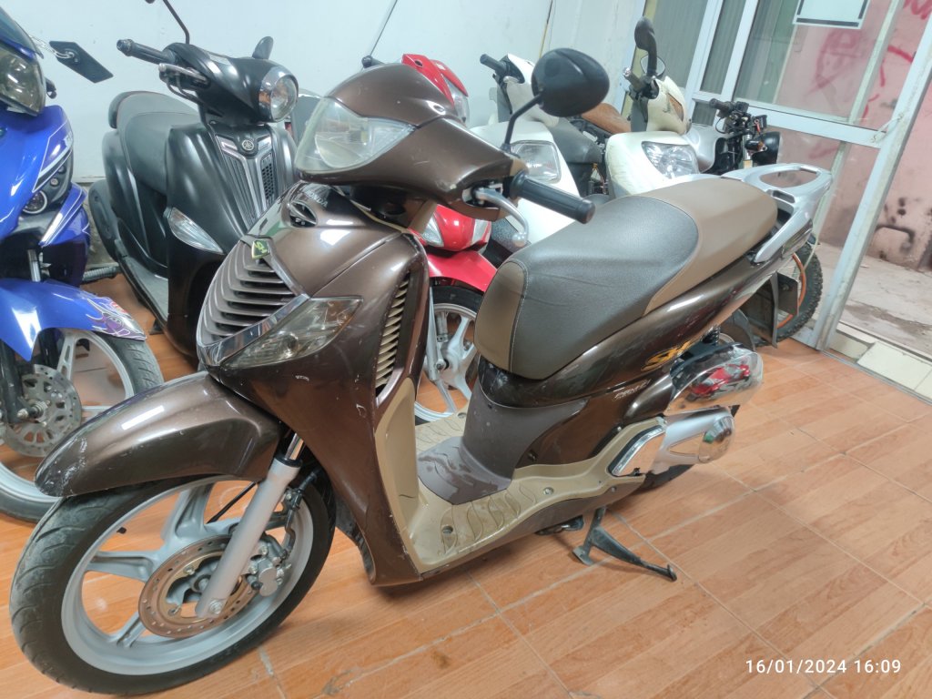 sh cafe 150cc (1).jpg