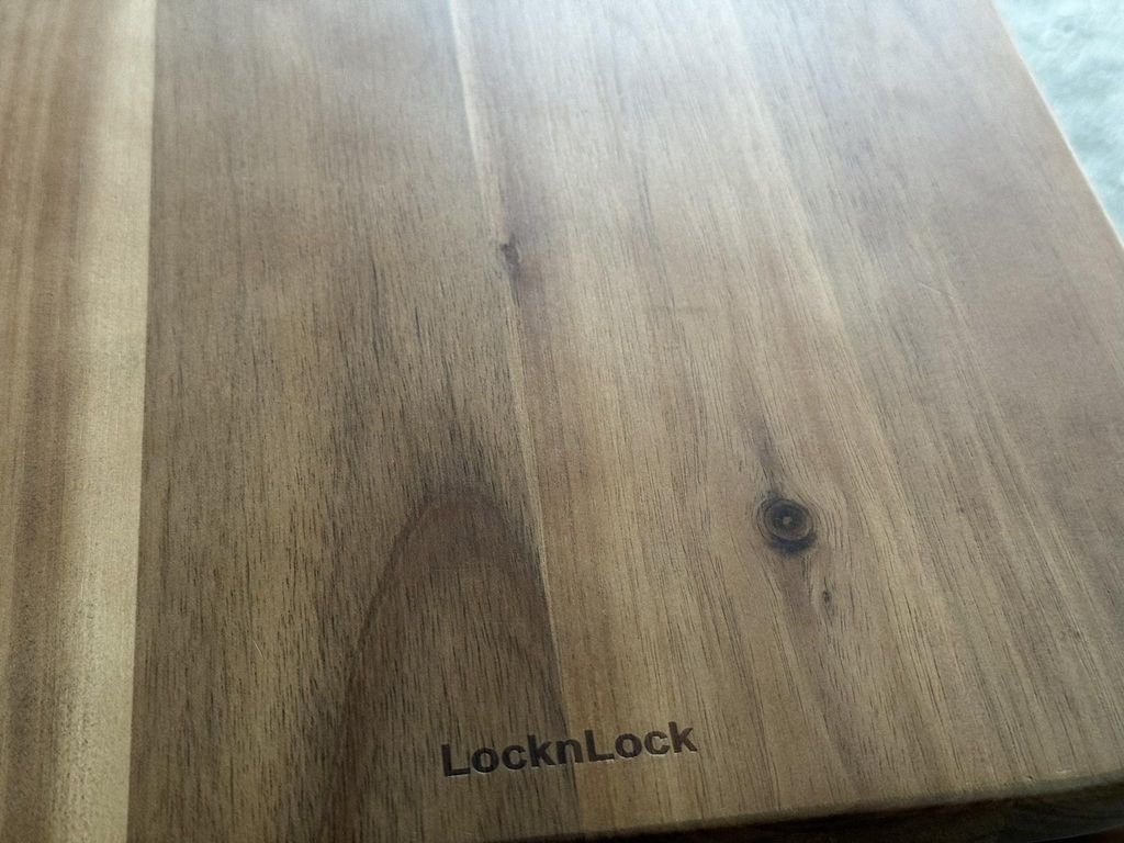 Bộ 3 thớt gỗ Acacia (tràm) tự nhiên kèm giá đỡ LocknLock CKD075S4 - sản xuất tại Việt Nam9.jpeg