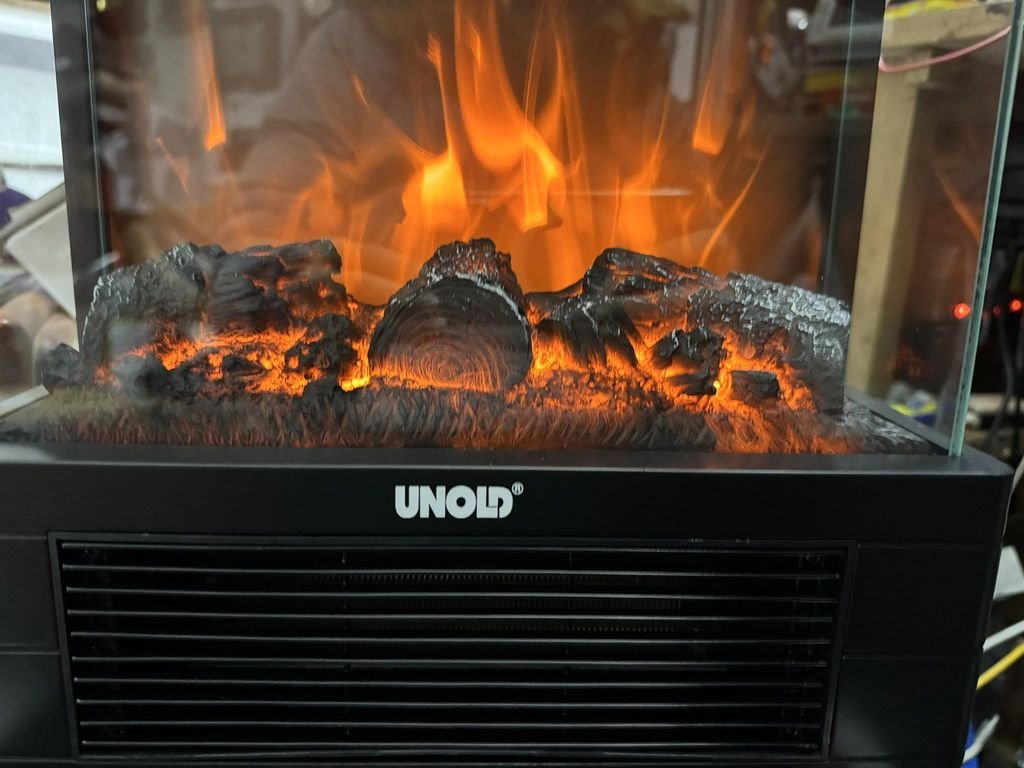 Lò sưởi điện có điều chỉnh nhiệt độ và hiệu ứng ngọn lửa 3D UNOLD 861825 2.jpeg