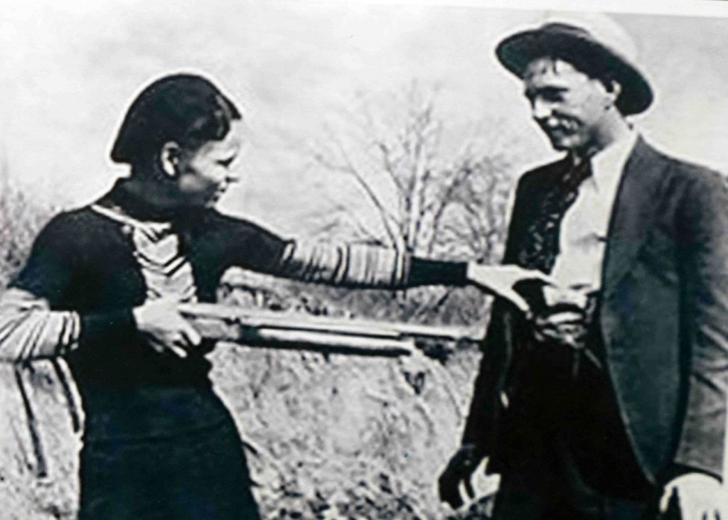 Bonnie and Clyde (15).jpg