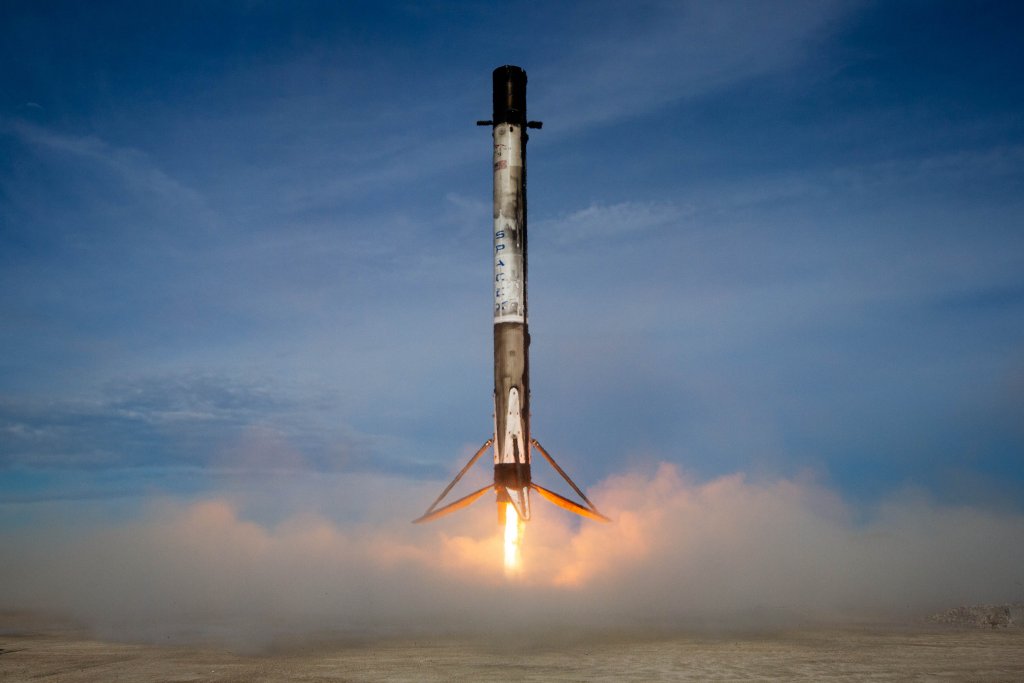 Space 2019_7 (1) SpaceX.jpg