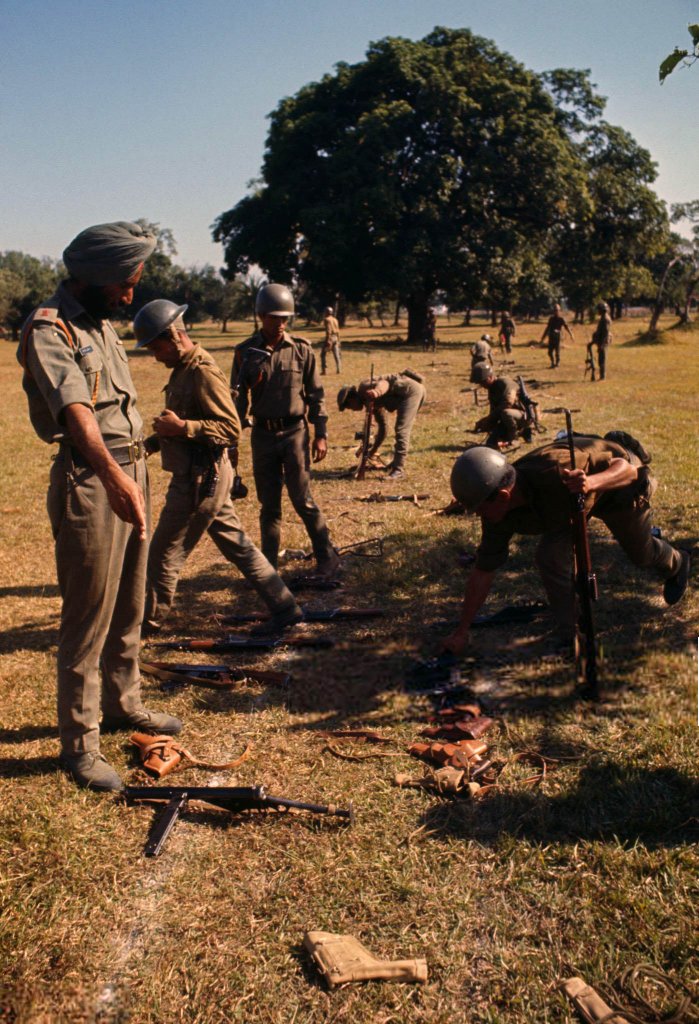 Bangladesh 1971_11_20 (3).jpg