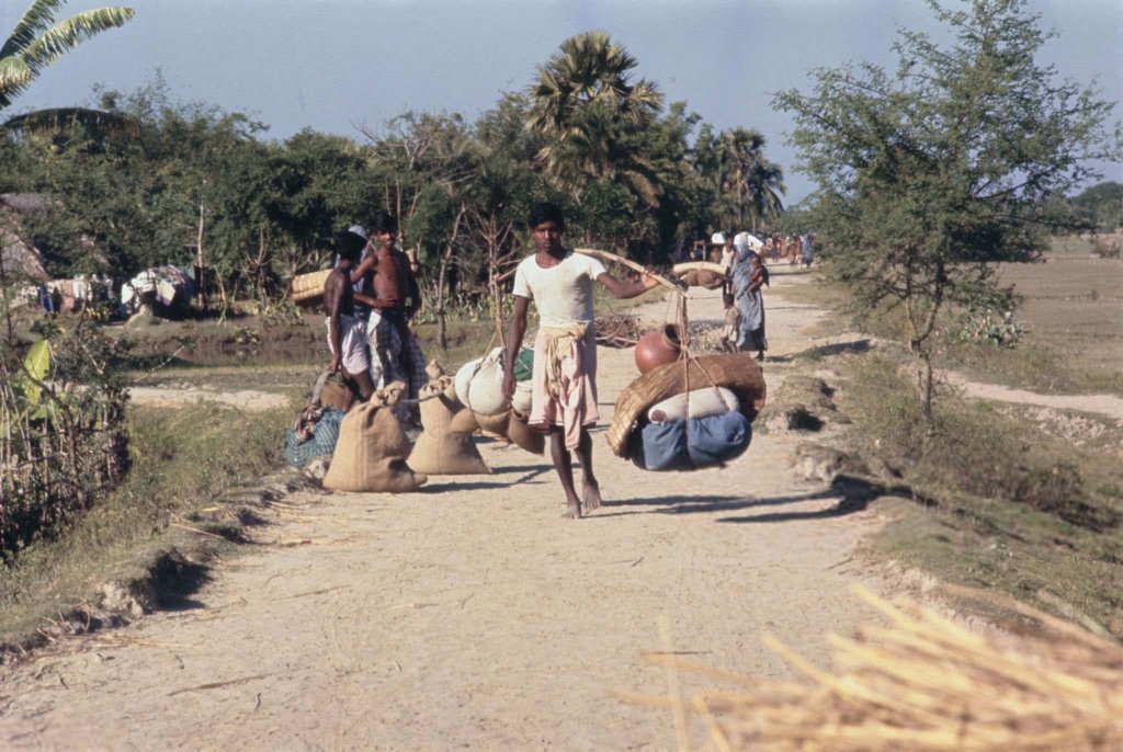 Bangladesh 1971_11_29 (2).jpg