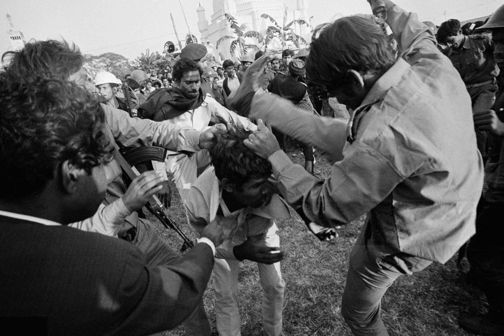 Bangladesh 1971_12_18 (12).jpg