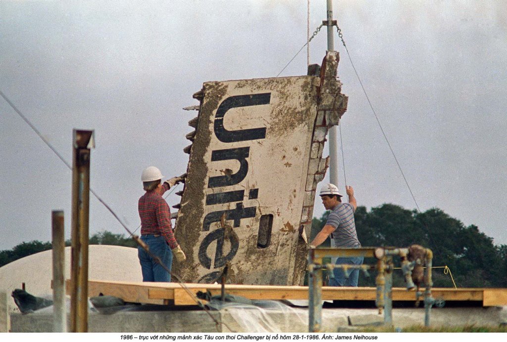 STS-51L Challenger (48).jpg