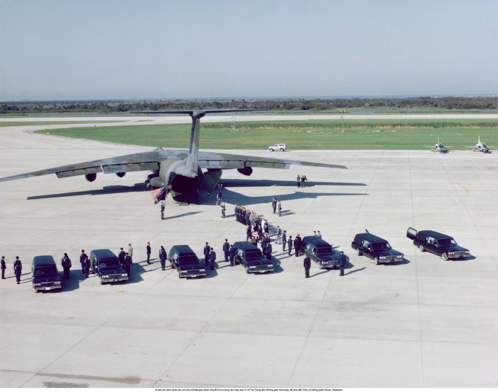 STS-51L Challenger (52).jpg