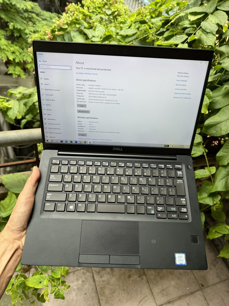 dell latitude 7390.jpg